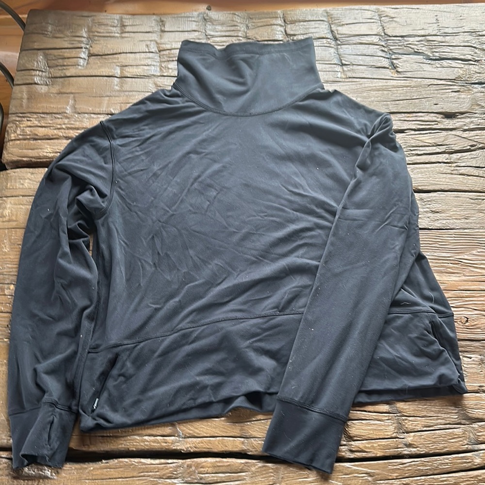 Lululemon long sleeve turtleneck